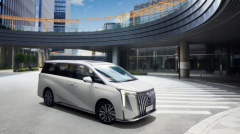 传祺MPV“杀疯了”，M6 MAX领跑10-15万级MPV市场！